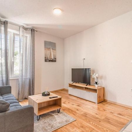 Apartments Florian Lopud ภายนอก รูปภาพ