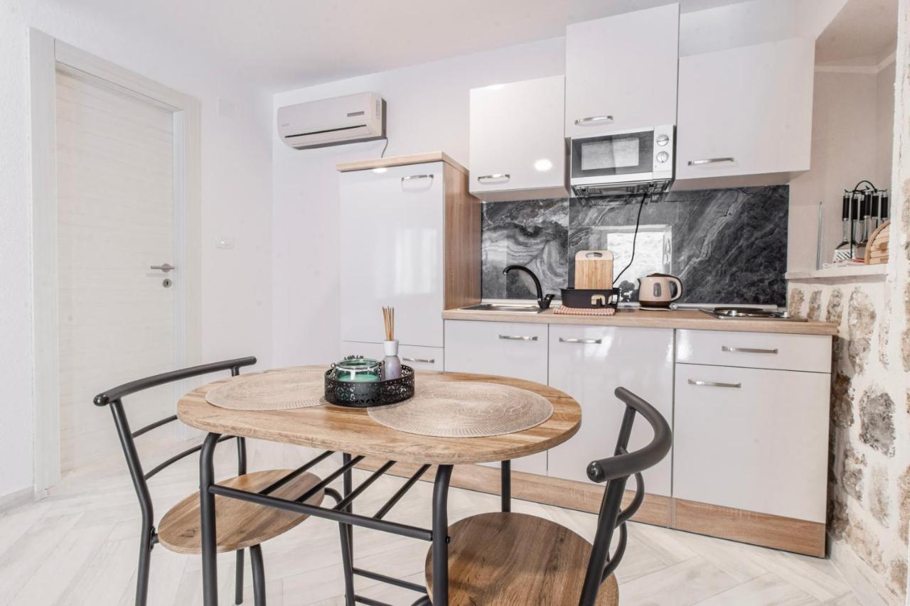 Apartments Florian Lopud ภายนอก รูปภาพ