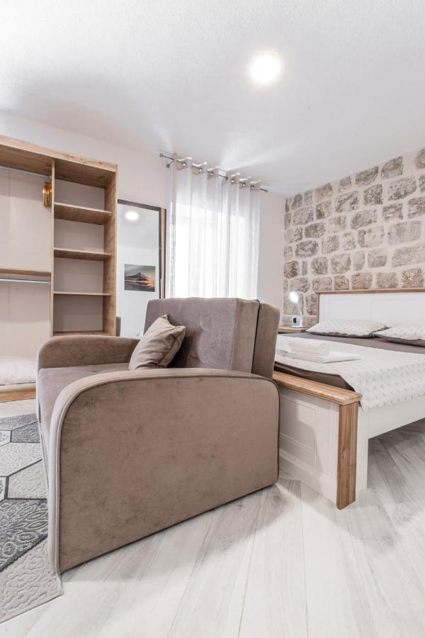 Apartments Florian Lopud ภายนอก รูปภาพ