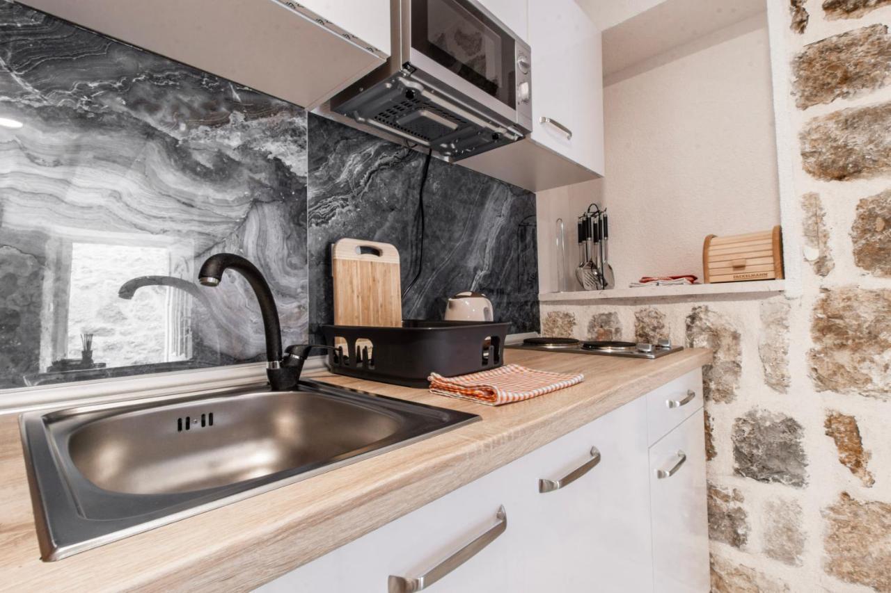 Apartments Florian Lopud ภายนอก รูปภาพ