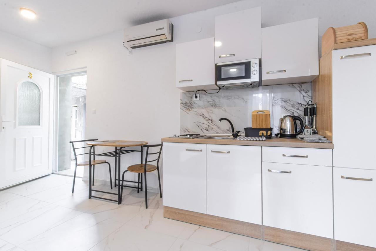 Apartments Florian Lopud ภายนอก รูปภาพ