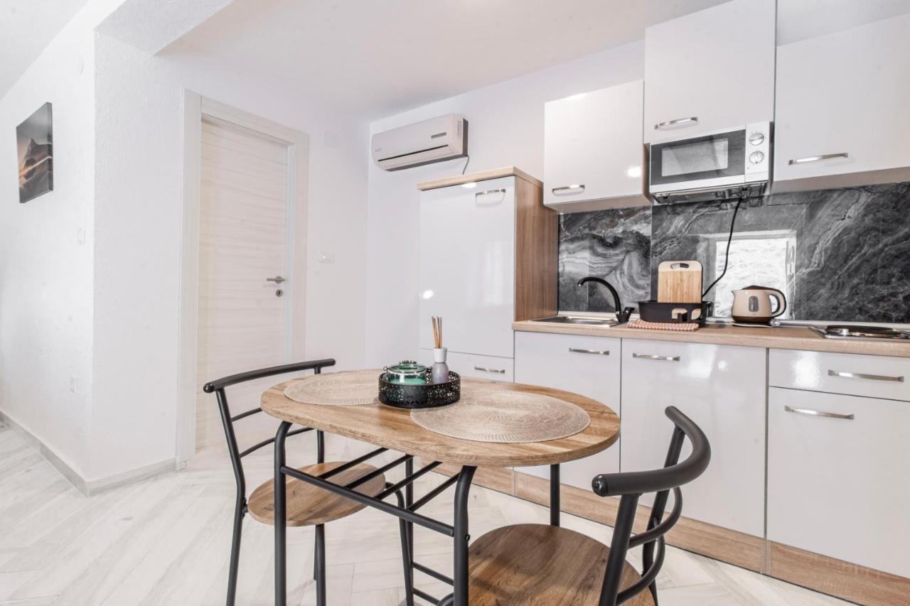 Apartments Florian Lopud ภายนอก รูปภาพ