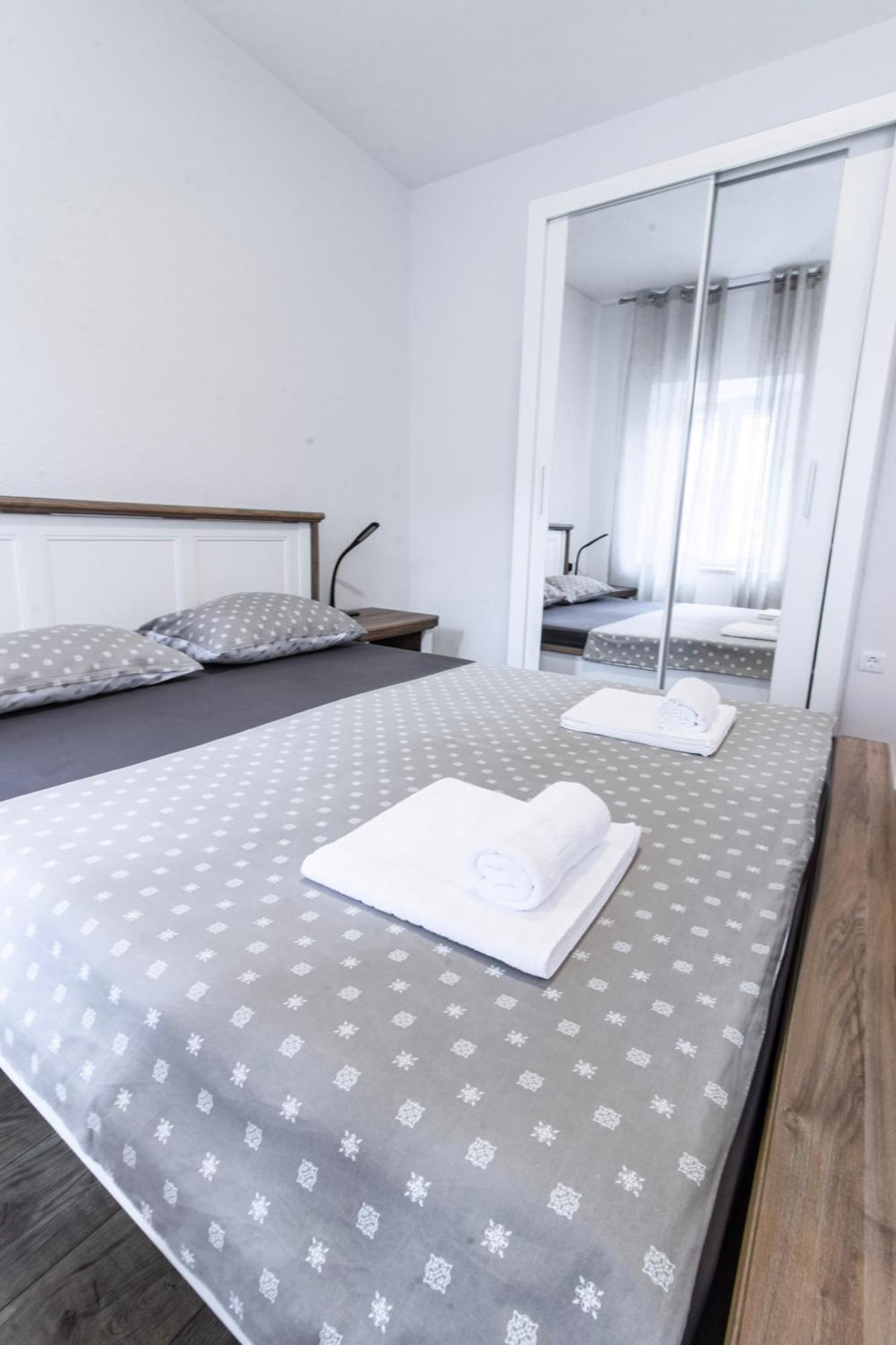 Apartments Florian Lopud ภายนอก รูปภาพ