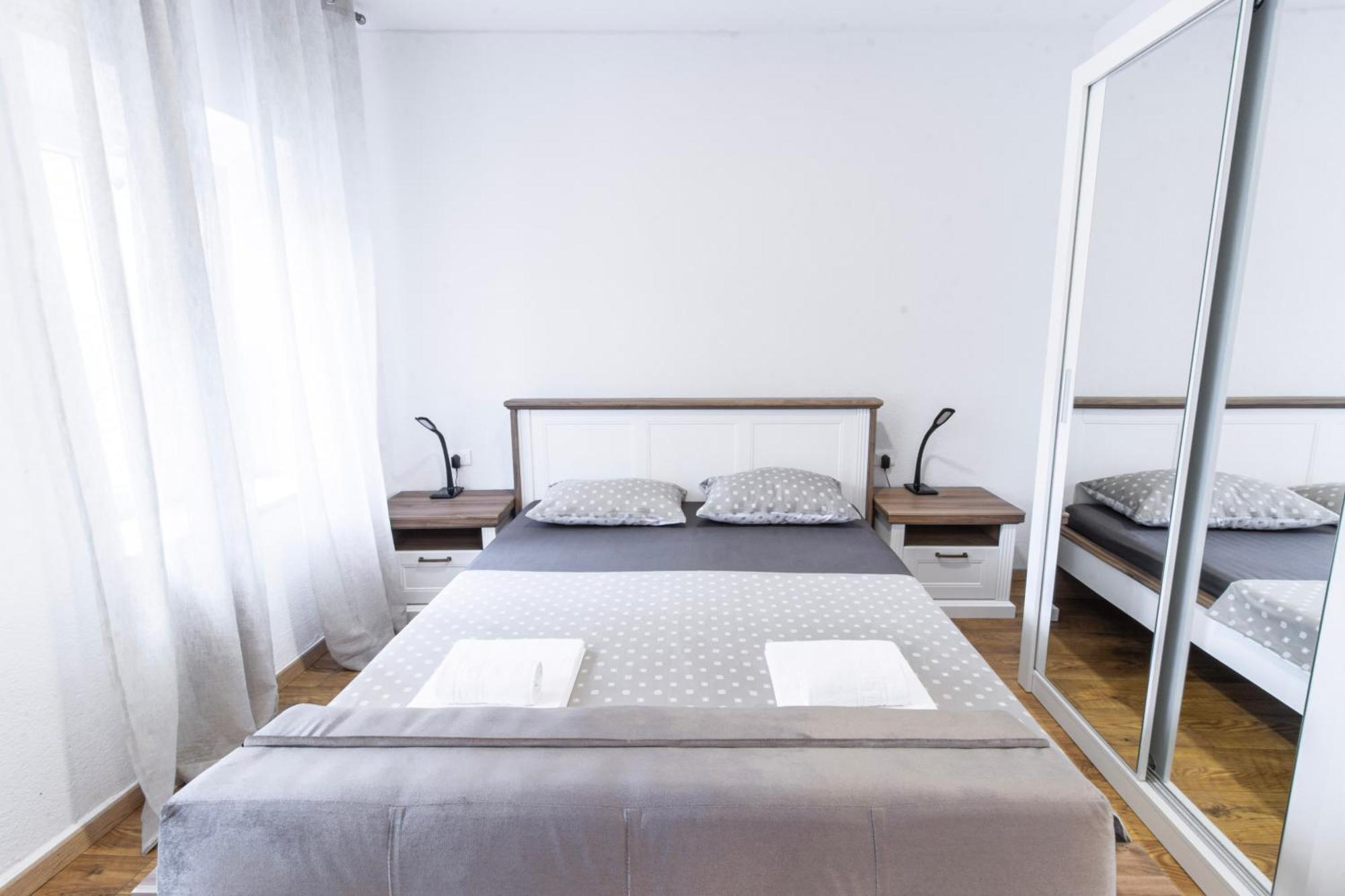 Apartments Florian Lopud ภายนอก รูปภาพ