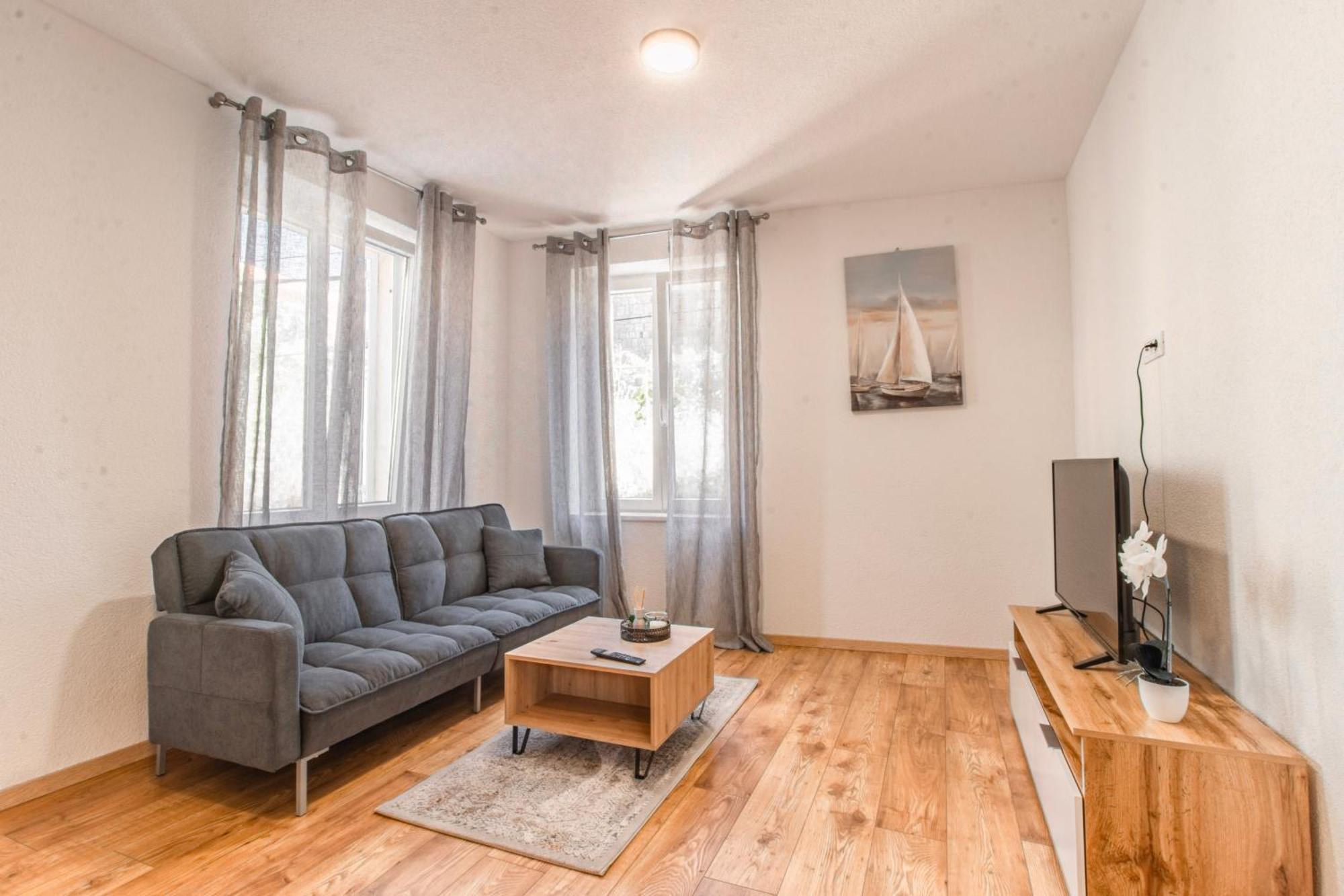 Apartments Florian Lopud ภายนอก รูปภาพ